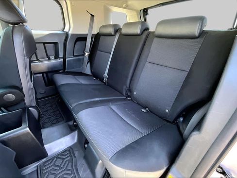 Used 2008 Toyota FJ Cruiser 2WD image 20
