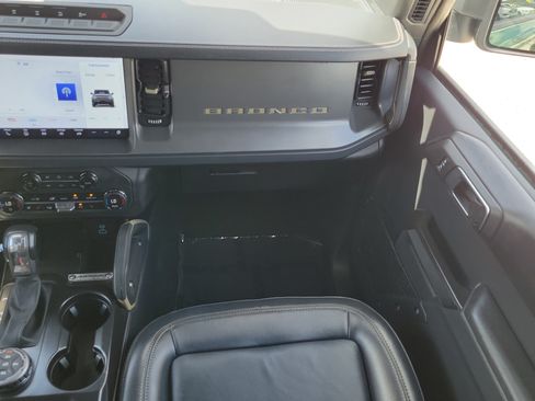 Certified 2025 Ford Bronco Badlands AWD/4WD image 15