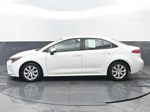 Used 2024 Toyota Corolla LE FWD image 20