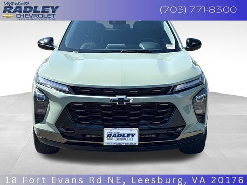 Used 2025 Chevrolet Trax ACTIV w/ Driver Confidence Package FWD image 9