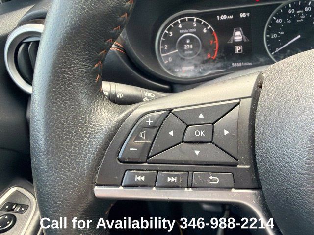 Used 2020 Nissan Versa SR FWD image 15
