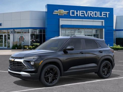 New 2026 Chevrolet TrailBlazer LT image 2