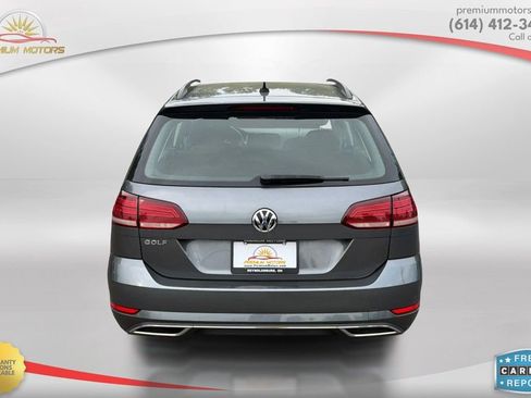 Used 2019 Volkswagen Golf S FWD image 4