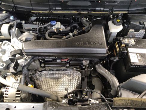 Used 2019 Nissan Rogue SV FWD image 30