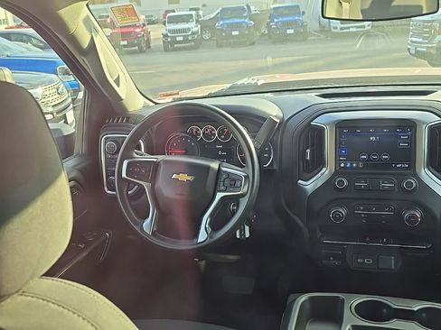 Used 2020 Chevrolet Silverado 3500 LT image 9