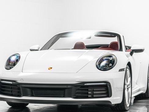Used 2024 Porsche 911 Carrera 4S AWD/4WD image 5