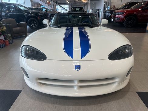 Used 1996 Dodge Viper RT/10 image 9