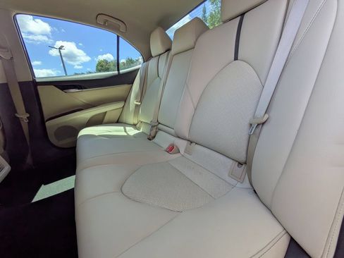 Used 2021 Toyota Camry XLE w/ Navigation Package FWD image 12