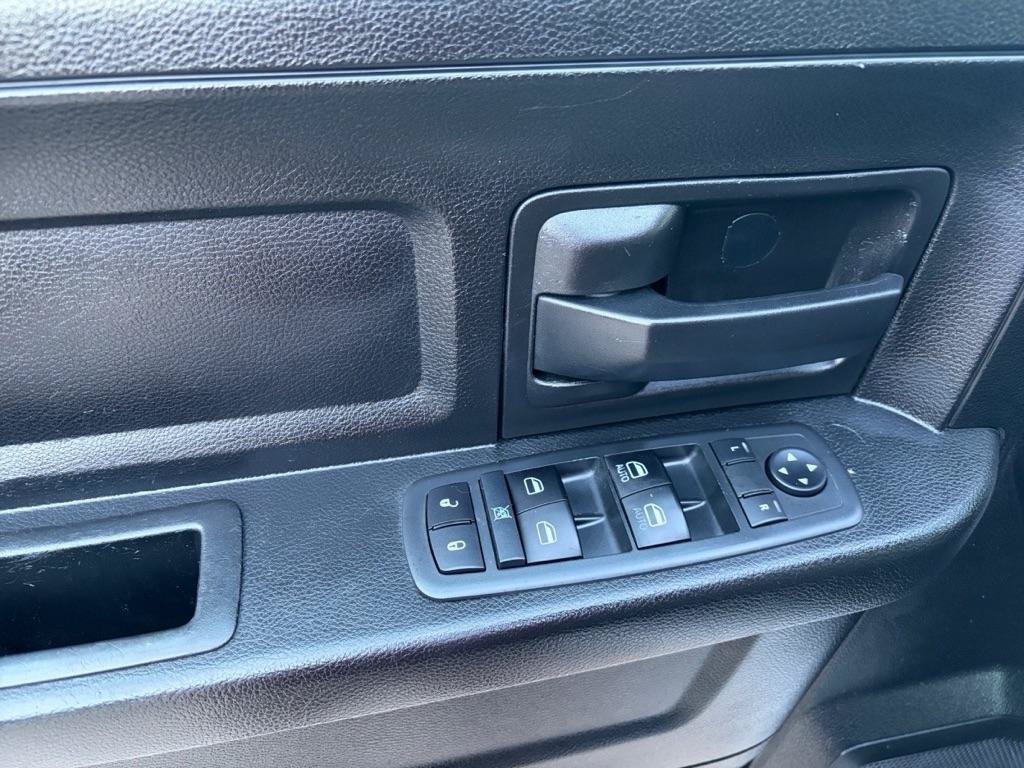 Used 2020 RAM 1500 Tradesman AWD/4WD image 15