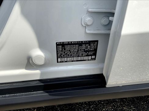 Used 2026 Honda HR-V LX image 18