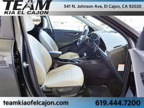 New 2026 Kia Niro EX image 14