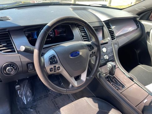 Used 2015 Ford Taurus SEL w/ Equipment Group 201A image 10