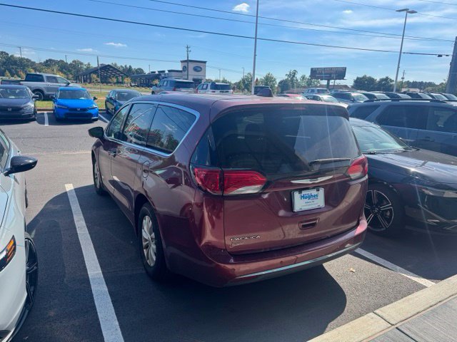 Used 2018 Chrysler Pacifica Touring Plus FWD image 6