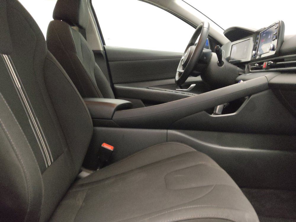 Used 2021 Hyundai Elantra SEL w/ Convenience Package FWD image 21