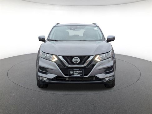 Used 2022 Nissan Rogue Sport SV w/ Technology Package image 2