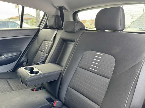 Used 2018 Kia Sportage LX AWD/4WD image 28