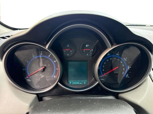 Used 2015 Chevrolet Cruze LT image 17