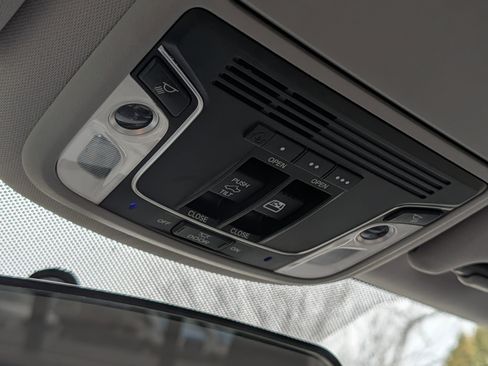 Used 2019 Honda Ridgeline RTL image 22