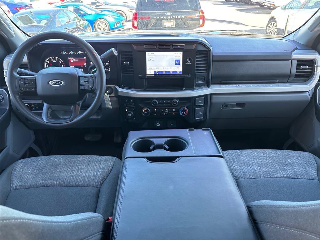 Used 2024 Ford F250 XLT AWD/4WD image 4