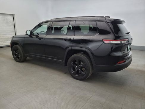 Used 2023 Jeep Grand Cherokee L Laredo image 3