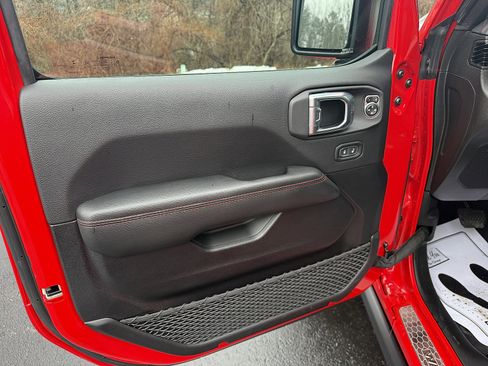 Used 2023 Jeep Wrangler Rubicon w/ Steel Bumper Group image 9