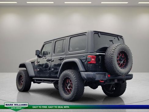 Used 2019 Jeep Wrangler Unlimited Rubicon w/ Dual Top Group AWD/4WD image 6