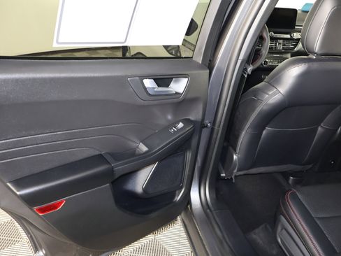 Used 2025 Ford Escape ST-Line Select image 45