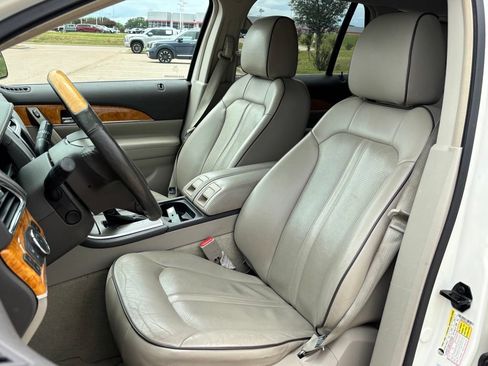 Used 2012 Lincoln MKX FWD image 14