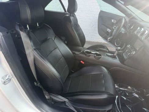 Used 2019 Ford Mustang Premium RWD image 10
