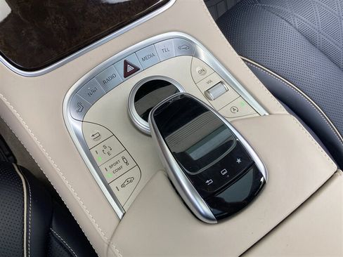 Used 2015 Mercedes-Benz S 550 Sedan image 32