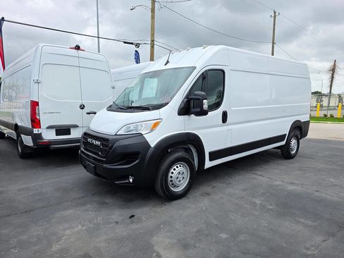 Used 2025 RAM ProMaster 3500 w/ Convenience Group image 28