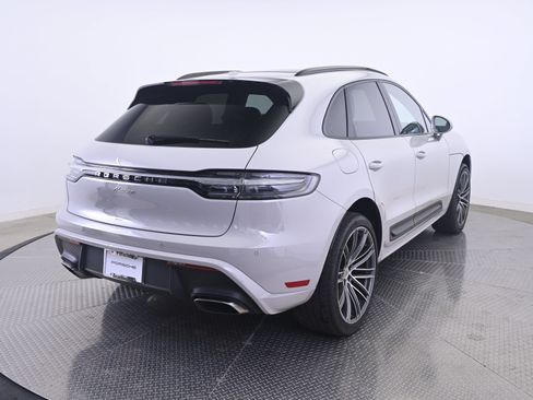Certified 2023 Porsche Macan AWD/4WD image 7