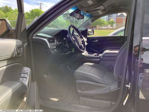 Used 2019 Chevrolet Tahoe LS w/ Enhanced Driver Alert Package image 12