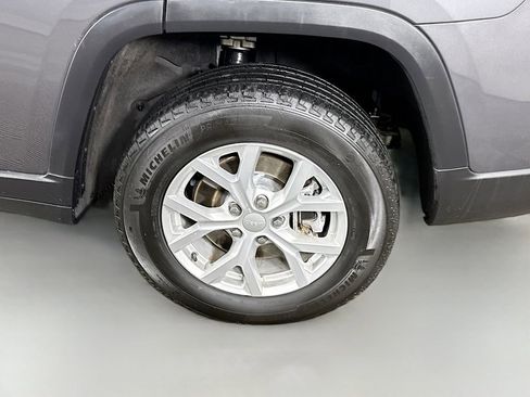 Used 2023 Jeep Grand Cherokee L Limited w/ Luxury Tech Group II image 37