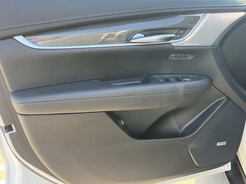 Used 2021 Cadillac XT5 Sportv w/ LPO, Floor Liner Package AWD/4WD image 29