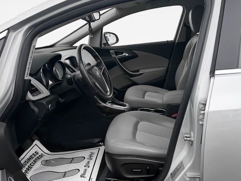 Used 2016 Buick Verano w/ Comfort Package image 12