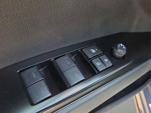 New 2026 Toyota Camry SE w/ Convenience Package FWD image 18
