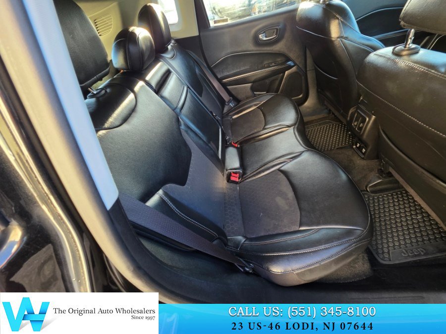 Used 2019 Jeep Compass Latitude w/ Cold Weather Group AWD/4WD image 14