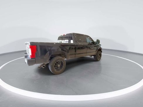 Used 2019 Ford F250 Lariat w/ Lariat Ultimate Package AWD/4WD image 8