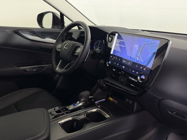 Used 2025 Lexus NX 350h AWD w/ Accessory Package (2T) image 18