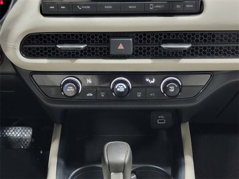 Certified 2023 Honda HR-V LX image 19