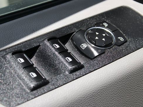 Used 2017 Ford F450 XL w/ Power Equipment Group image 16