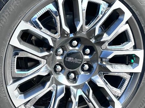 Used 2024 GMC Sierra 1500 Denali Ultimate image 14