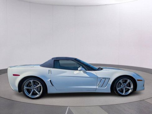 Used 2013 Chevrolet Corvette Grand Sport w/ 4LT Preferred Equipment Group RWD image 8