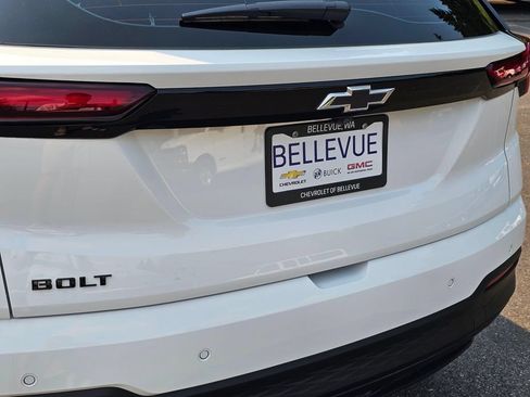 New 2027 Chevrolet Bolt LT w/ Comfort Package FWD image 14