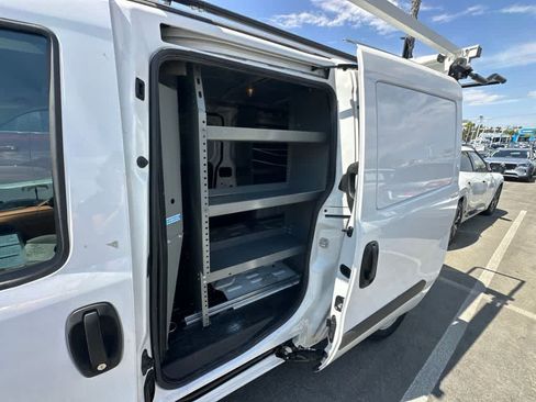 Used 2022 RAM ProMaster City Tradesman FWD image 8
