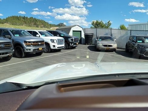 Used 2022 GMC Yukon XL Denali AWD/4WD image 29