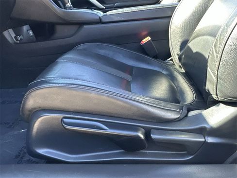 Used 2019 Honda Civic Touring image 20