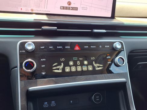Certified 2026 Genesis GV80 2.5T Select AWD/4WD image 24