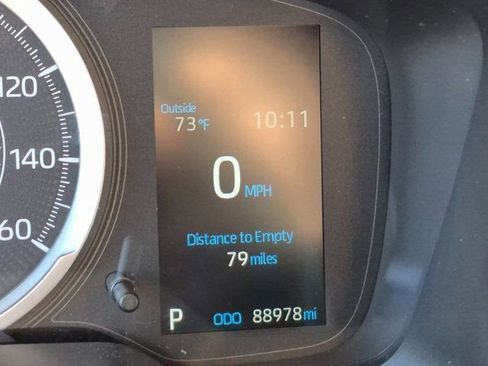 Used 2022 Toyota Corolla LE w/ Carpet Mat Package (TMS) image 10